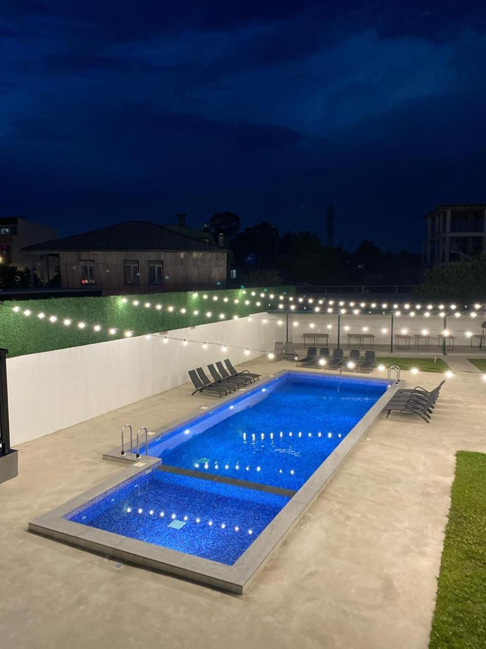 Gardenville Batumi Exterior photo