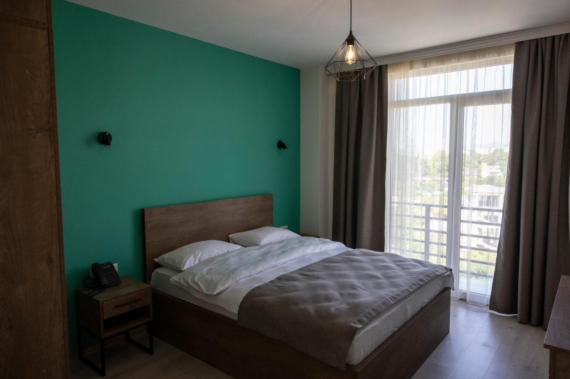 Gardenville Batumi Exterior photo