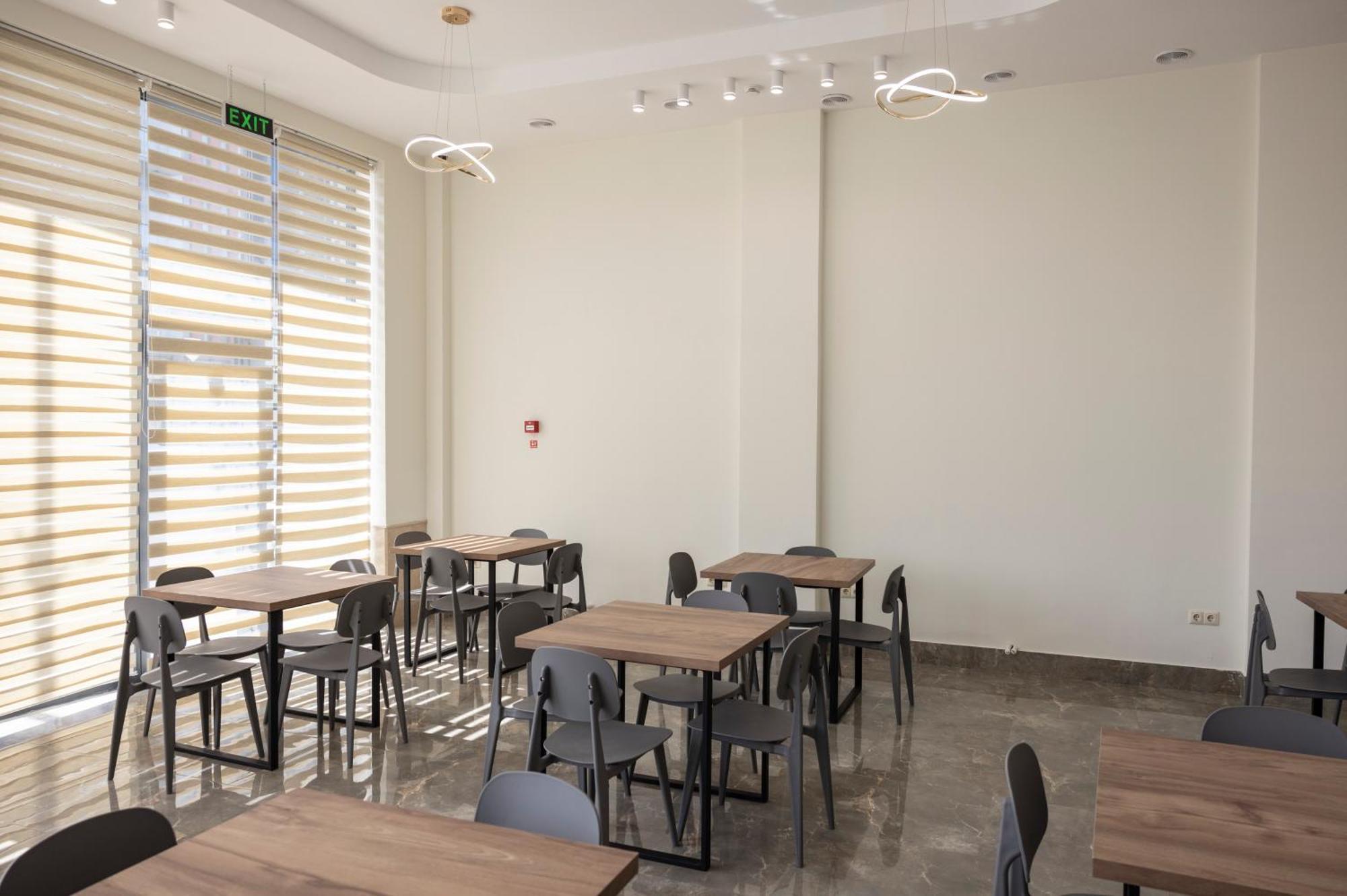 Gardenville Batumi Exterior photo