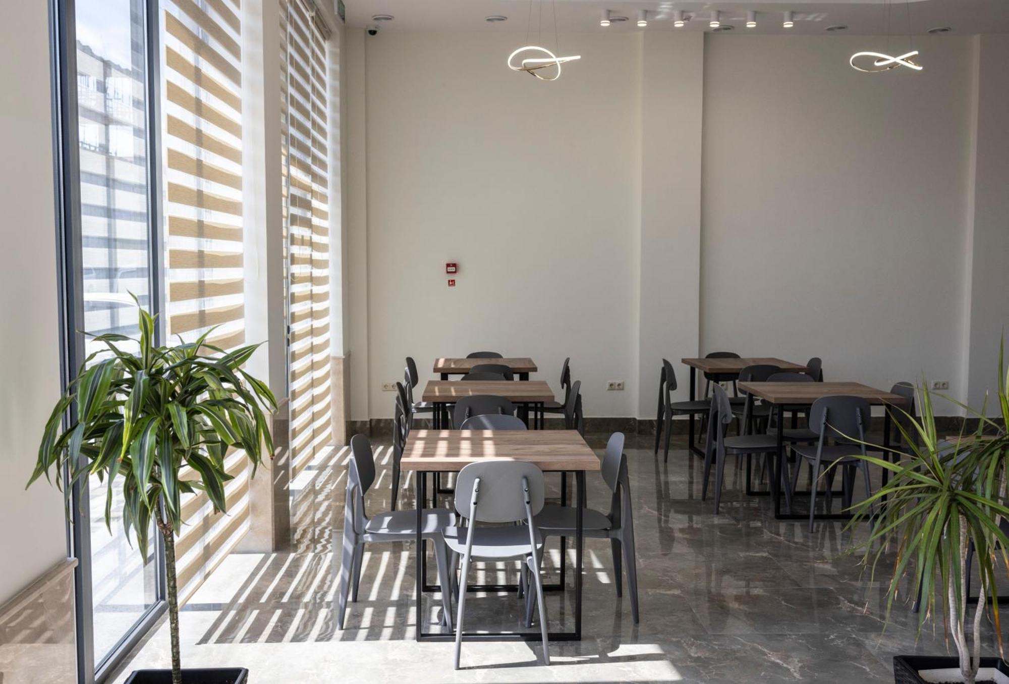 Gardenville Batumi Exterior photo